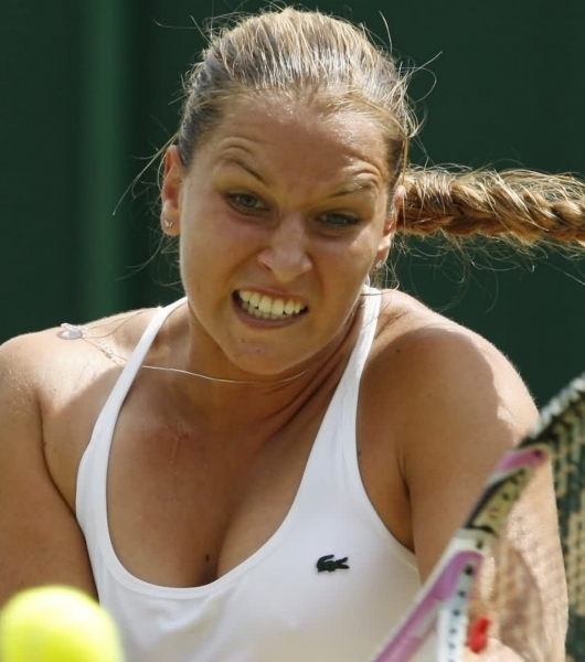 Цибулкова Доминика